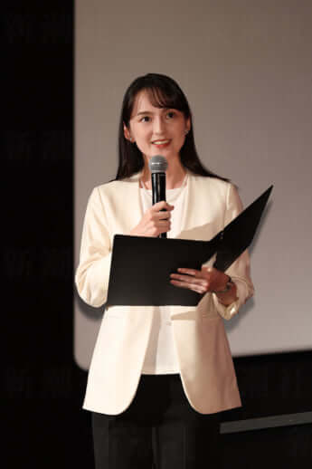 山本恵里伽