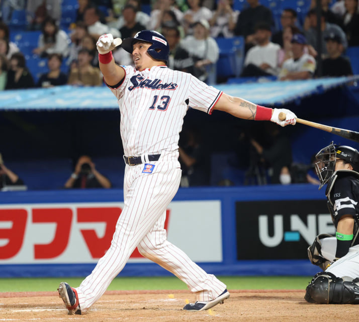 ホセ・オスナ