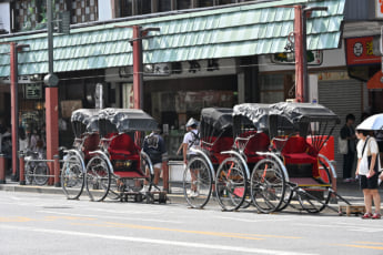 25年27号グラビア 浅草_5