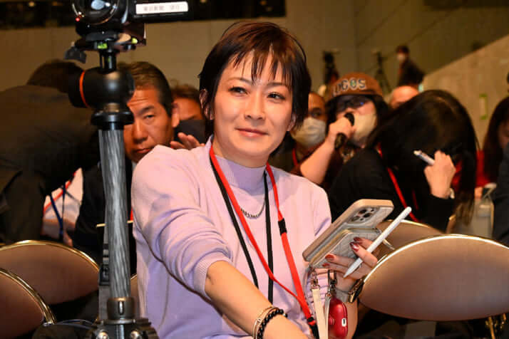 望月衣塑子