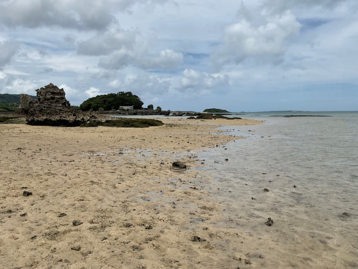 アーヂ島