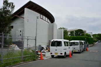 25年28号グラビア 逗子_2