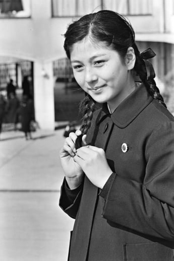 25年29号グラビア 和泉雅子_7