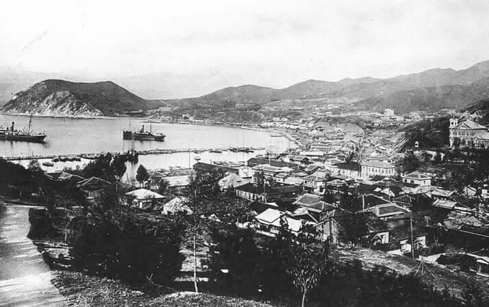 清津市街と清津港