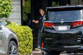 25年30号グラビア 重臣の夏_8