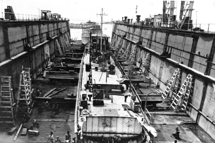 タンジュン（タンジョン）・プリオク港