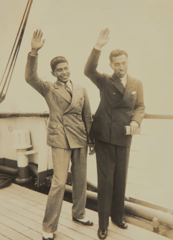 近衞文麿、近衞文隆