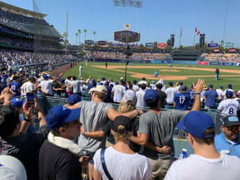 ドジャースタジアム