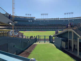 ドジャースタジアム