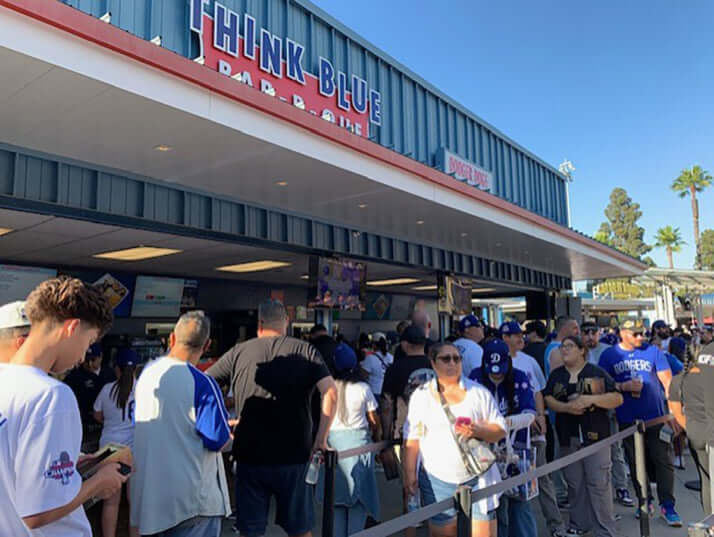 ドジャースタジアム