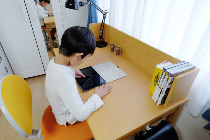 タブレット学習イメージ