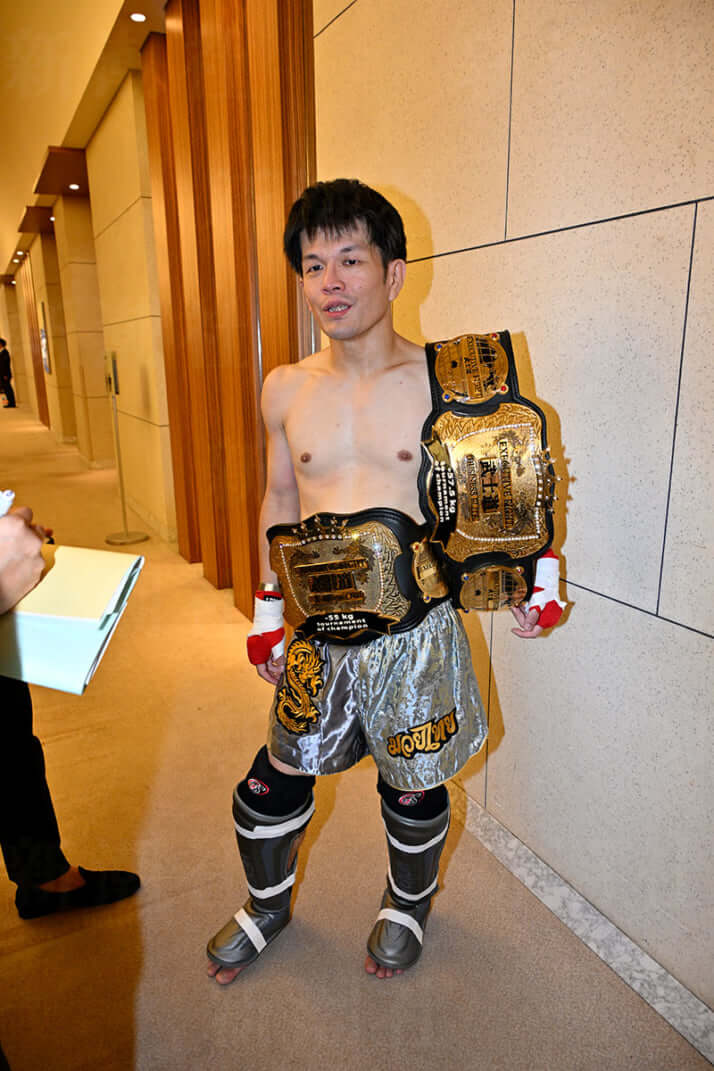 25年35号グラビア 森永康平_5