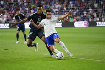 望月ヘンリー海輝