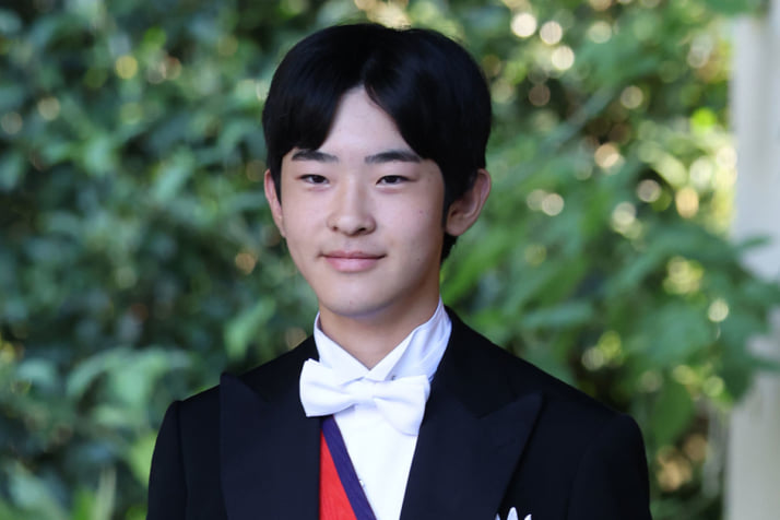 25年35号グラビア 悠仁さま_1