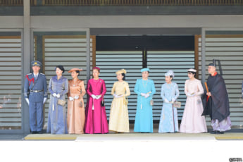 25年35号グラビア 悠仁さま_12