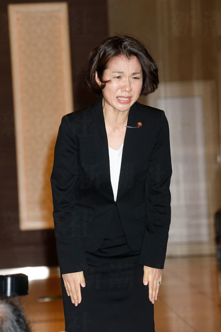 豊田真由子6