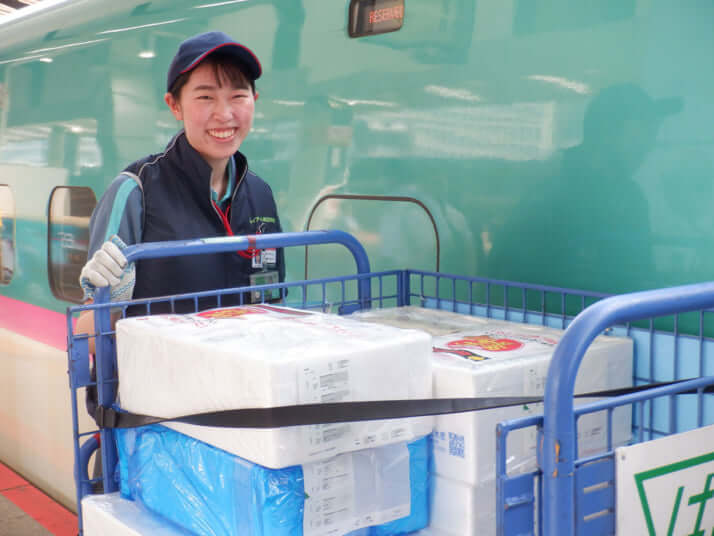 新幹線_荷物輸送_2