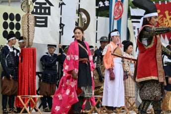 25年37号グラビア 綾瀬はるか_10