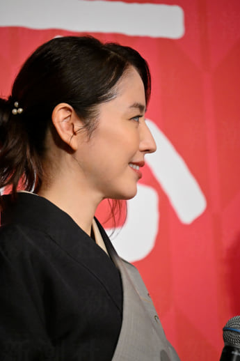 25年37号グラビア 綾瀬はるか_5