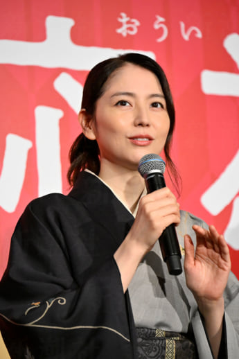 25年37号グラビア 綾瀬はるか_7