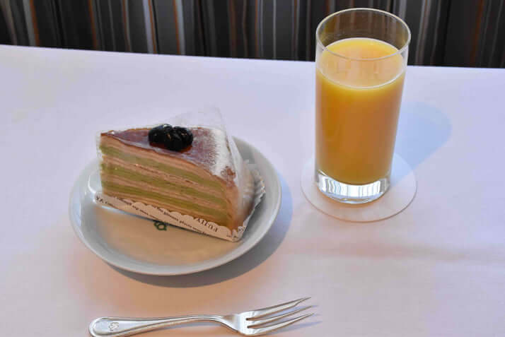 午後のおやつ藤井六冠:「チョコバナナタルト」「オレンジジュース」