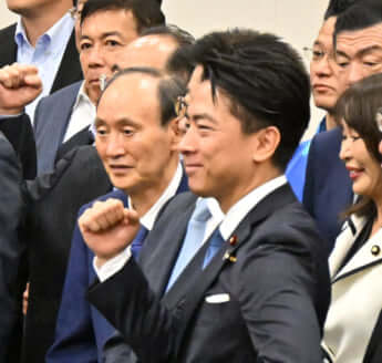 小泉進次郎、菅義偉