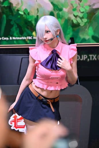 25年38号グラビア 東京ゲームショウ_5