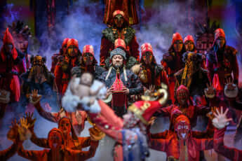 舞台「モンゴル・ハーン」