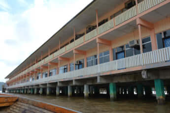 ブルネイの水上集落イメージ