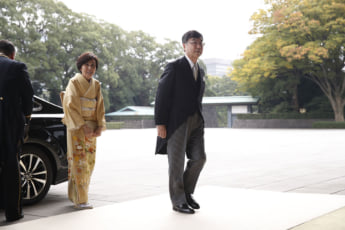 25年39号グラビア ノーベル賞_2