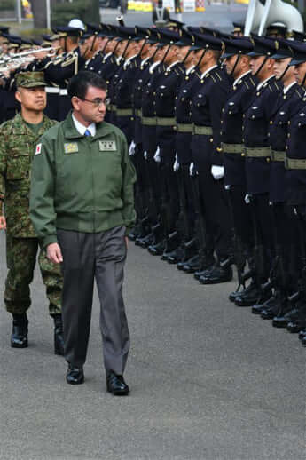 河野太郎、戒田重雄