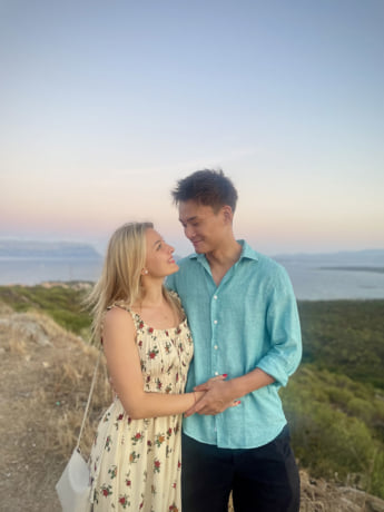 アレクサンドラ・イェグリンスカさん、松山恭助さん