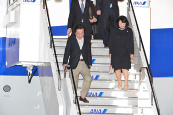 野田佳彦、仁実夫人