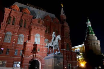 モスクワ（ジュコフ元帥の像）