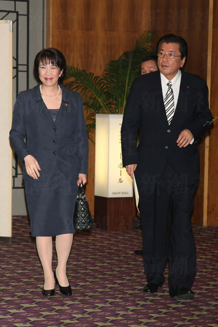 高市早苗、山本拓