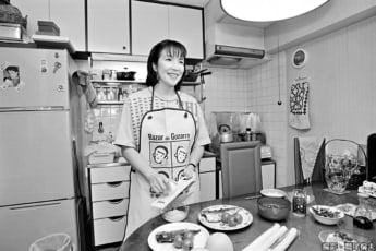 25年41号グラビア 高市早苗_2