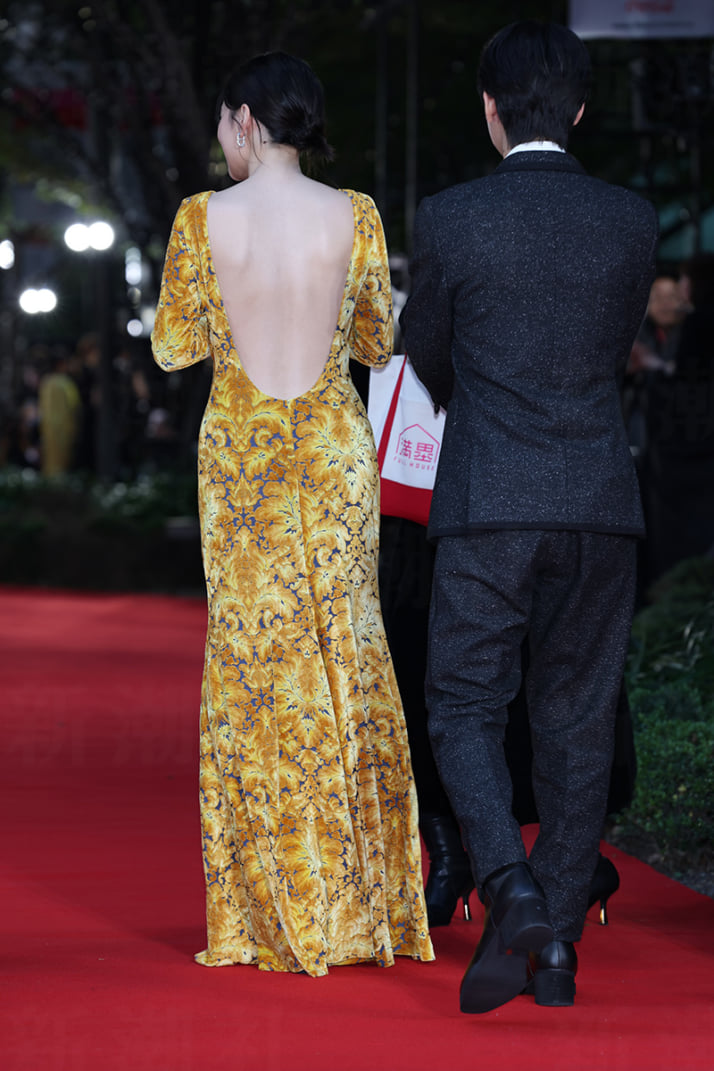 25年42号グラビア 東京国際映画祭_6