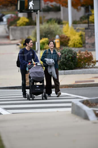 25年43号グラビア 小室夫妻_4