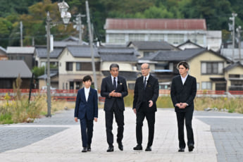 25年41号グラビア 舘ひろし_13