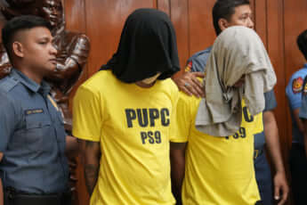 現地当局に逮捕されたフィリピン人兄弟