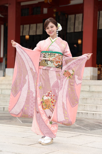 25年44号グラビア 着物_5