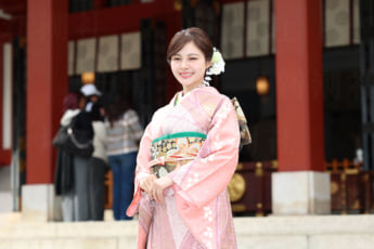 25年44号グラビア 着物_6