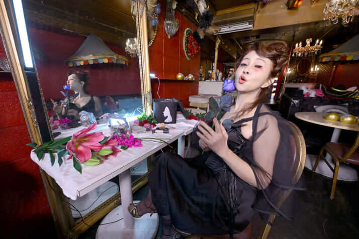 25年46号グラビア 秋吉久美子_2