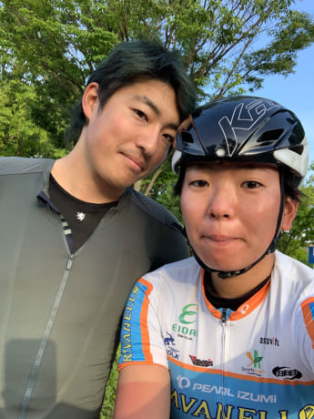 五味田奈穂さん、蠣崎藍道さん