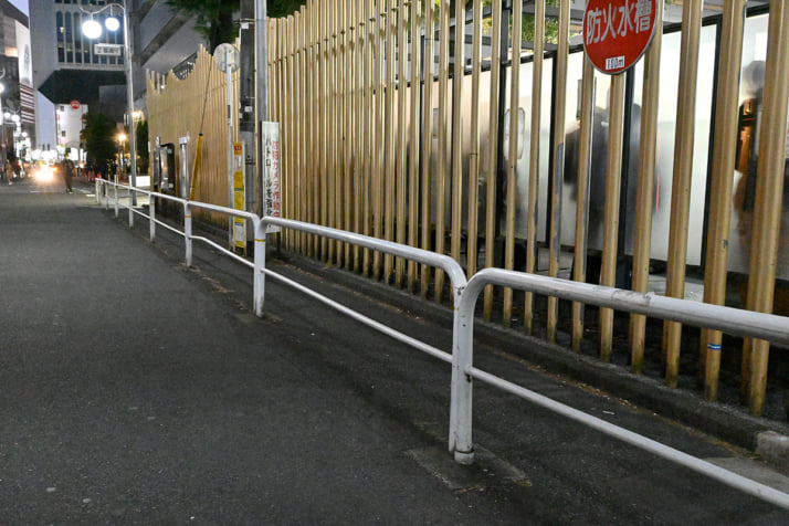 25年47号グラビア 座りんぼ_1