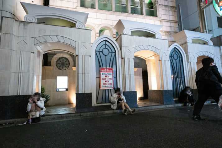 25年47号グラビア 座りんぼ_5