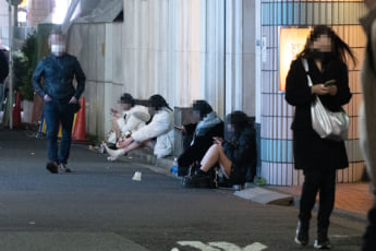 25年47号グラビア 座りんぼ_7