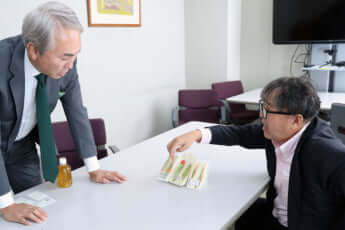 石原伸晃、渡辺広明