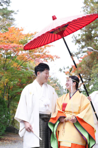 小賀坂友哉さん、春日なな子さん