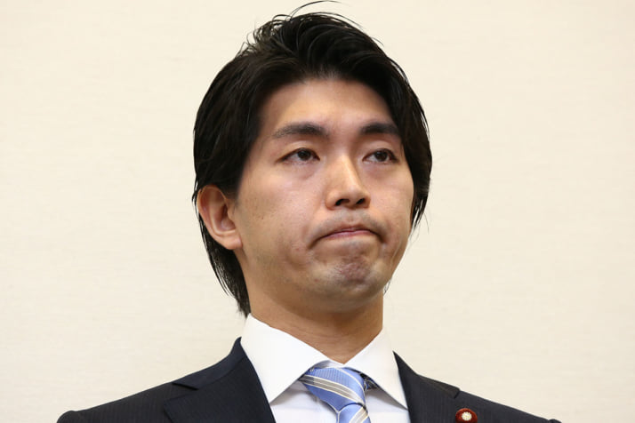 宮崎謙介